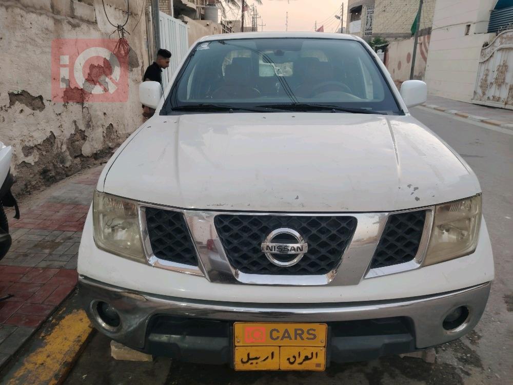نیسان نەڤارا